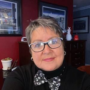 Meet your Posher, Linda